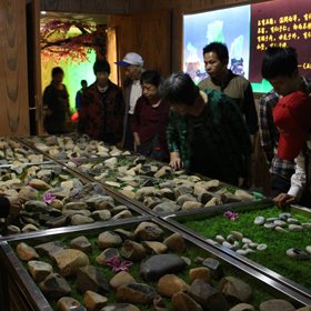 揭阳旅游新景点--美康玉器