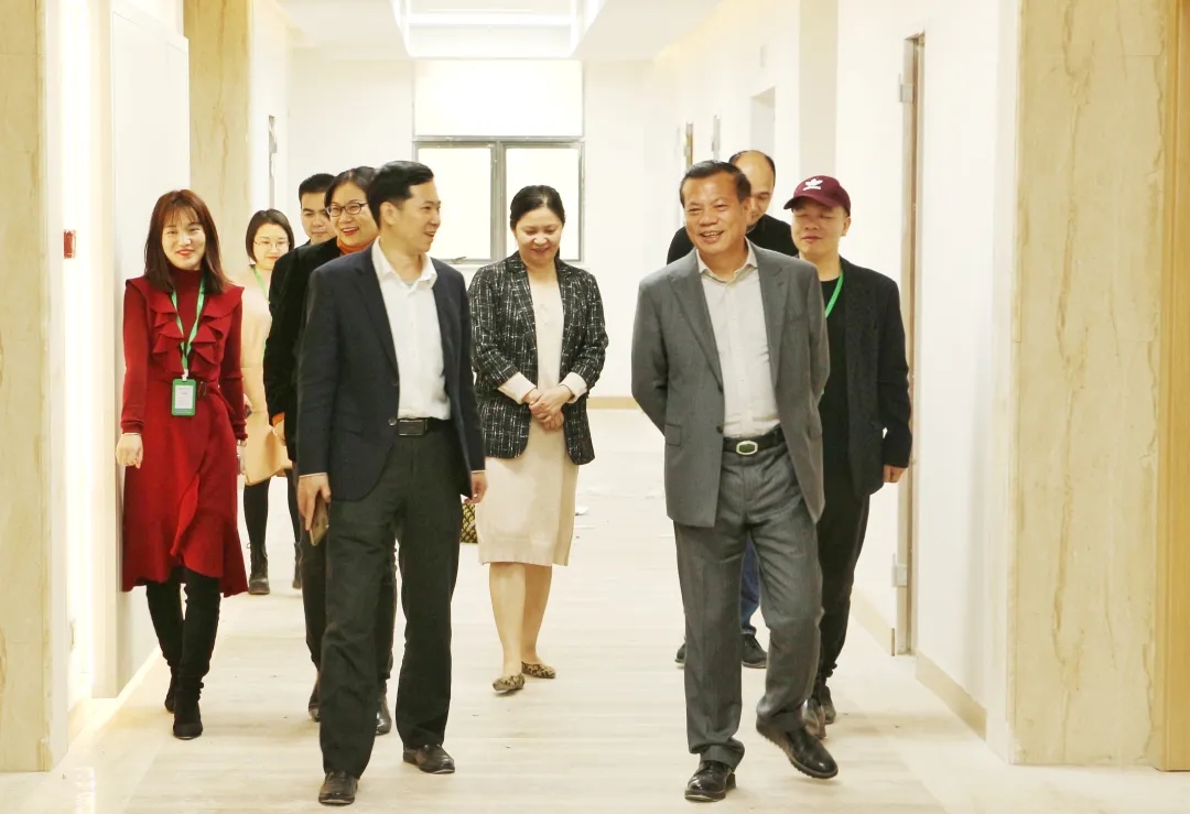 �����Ž�����ί�쵼һ��ݰ�ٳ��Ǹ���ҽԺ�ι�ָ��